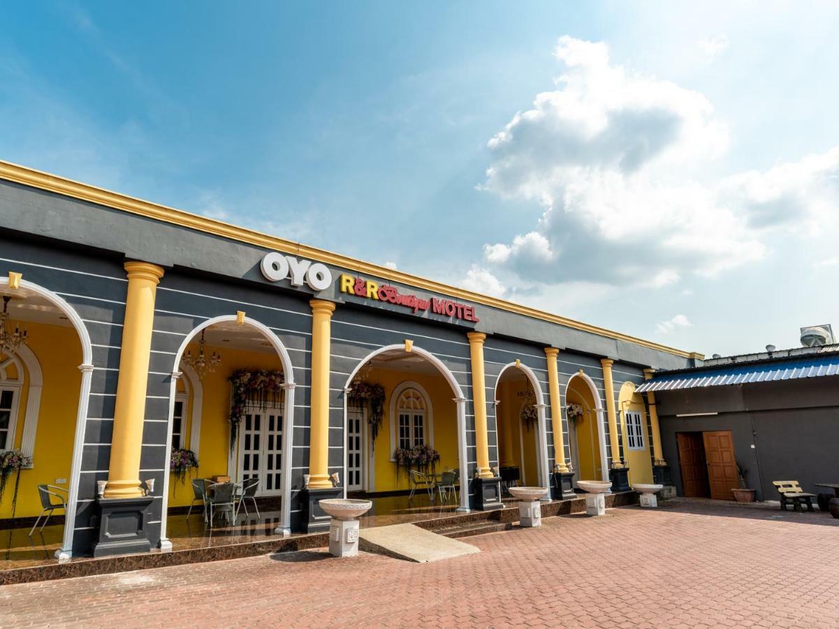 Oyo 1228 R & R Motel Джохор-Бару Экстерьер фото